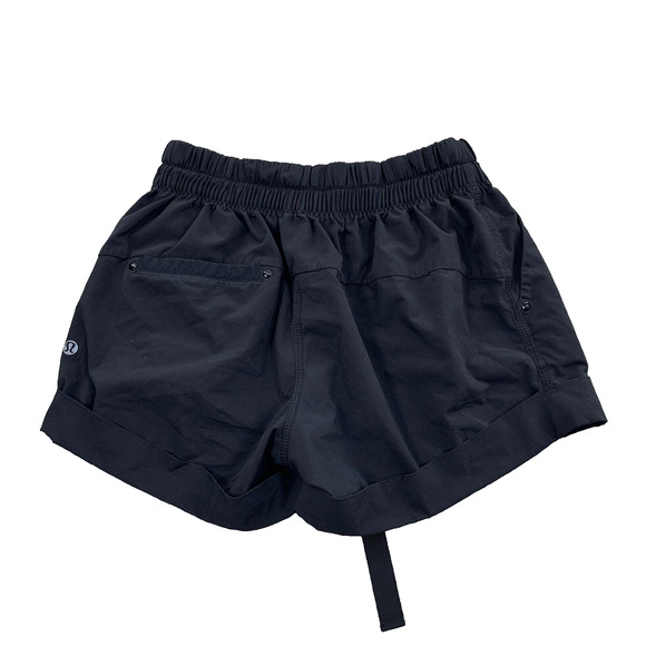 Lululemon Women Size 4 Black Shorts Activewear 3" Inseam Pockets 42-21 - Picture 1 of 6